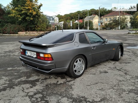 Porsche 944 1989