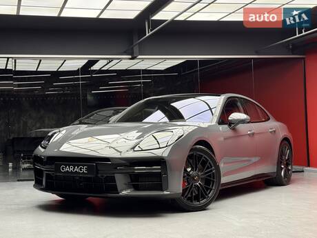 Porsche Panamera 2025 в Киеве