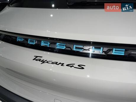 Porsche Taycan Cross Turismo 2021 в Одесі