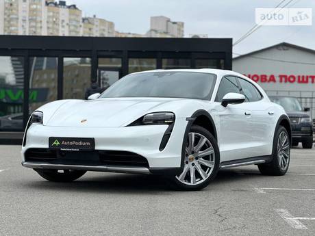 Porsche Taycan Cross Turismo 2021 в Киеве