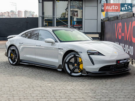 Porsche Taycan 2021 в Киеве