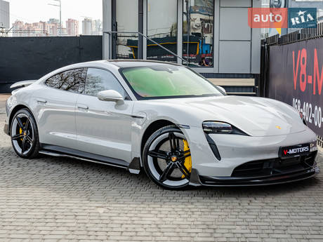 Porsche Taycan 2021 в Киеве