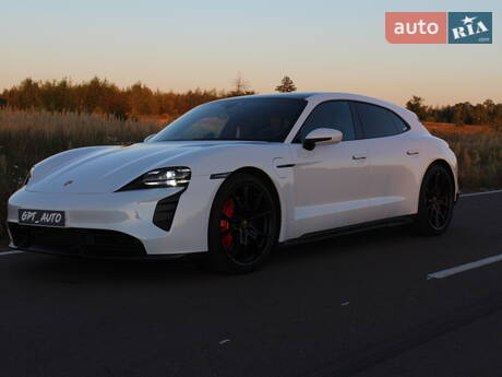 Porsche Taycan 2022 в Киеве