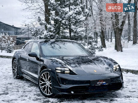 Porsche Taycan 2022 в Києві