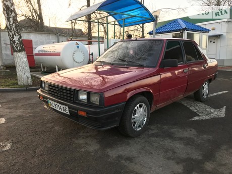 Renault 9 1986