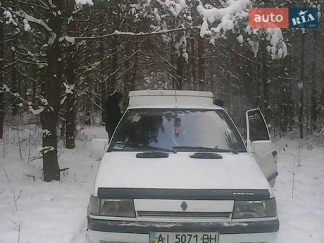 Renault 9 1989