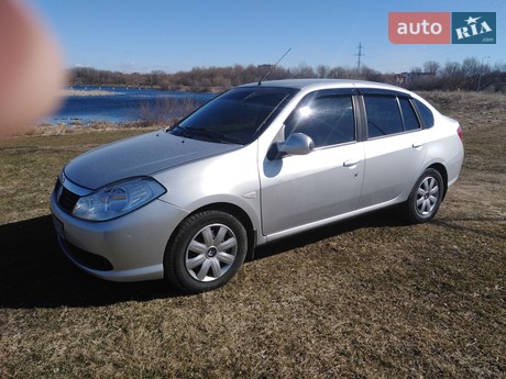 Renault Clio Symbol 2011