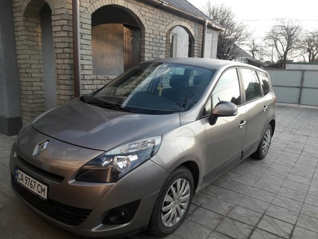 Renault Grand Scenic 2010