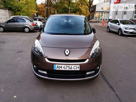 Renault Grand Scenic 2012