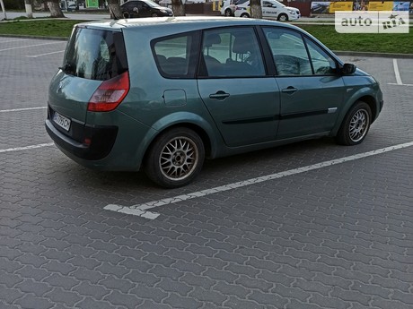 Renault Megane Scenic 2004