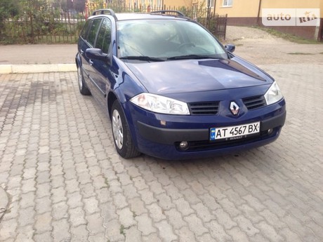 Renault Megane 1.4 MT (100 л.с.) 2004