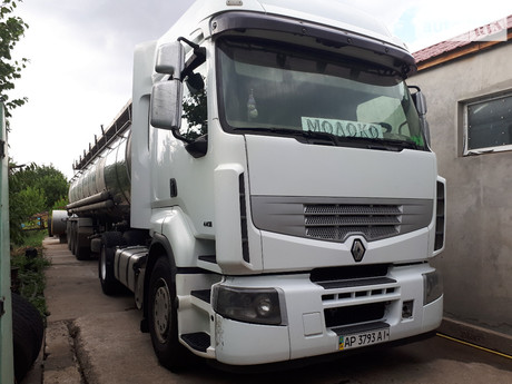 Renault Premium