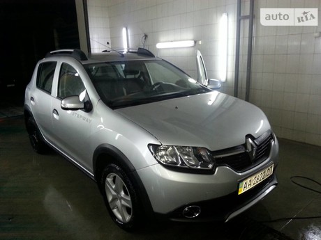 Renault Sandero StepWay 2016