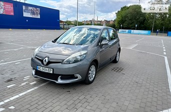 Renault Scenic  2012