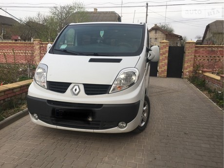 Renault Trafic пасс.