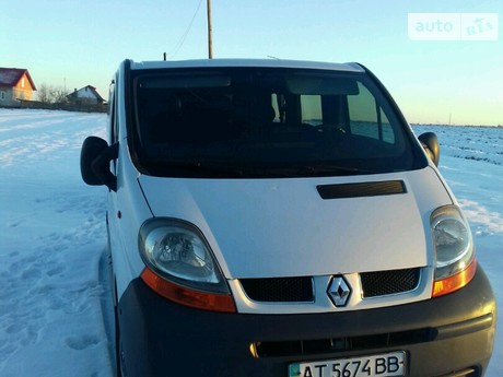 Renault Trafic пасс. 2004