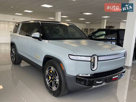 Rivian R1S 2023 в Киеве
