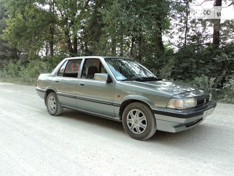 Rover 213 1989