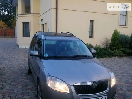 Skoda Roomster 2011