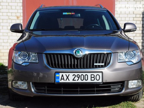 Skoda Superb 1.8 TSI AT (152 л.с.) 2011