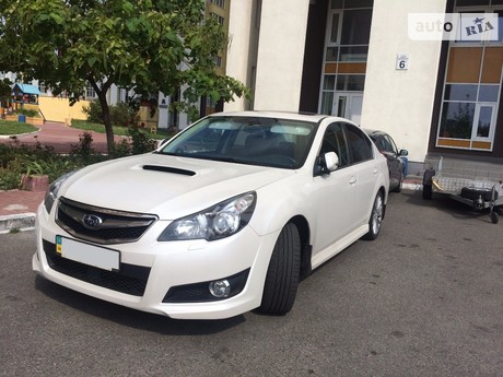 Subaru Legacy 2.5GT AT (265 л.с.) 2012