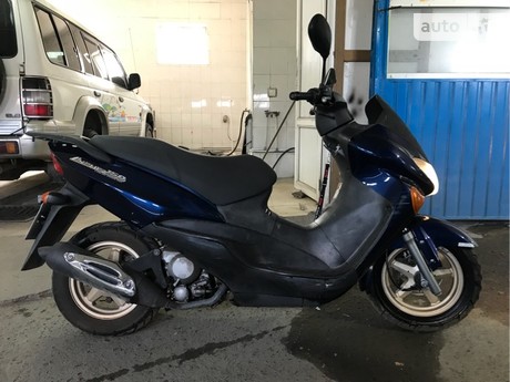 Suzuki Avenis