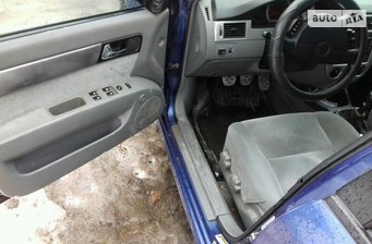 Suzuki Forenza 2004