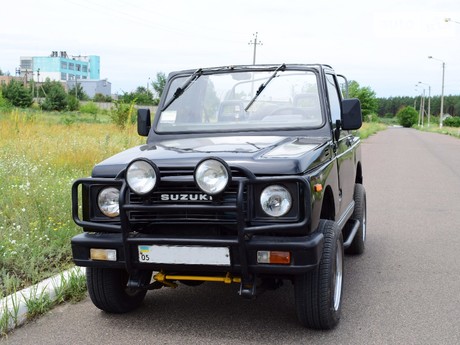 Suzuki Samurai