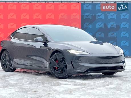 Tesla Model 3 2024 в Киеве