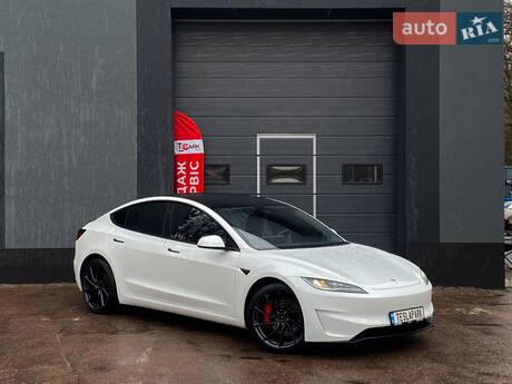 Tesla Model 3 2024 в Киеве