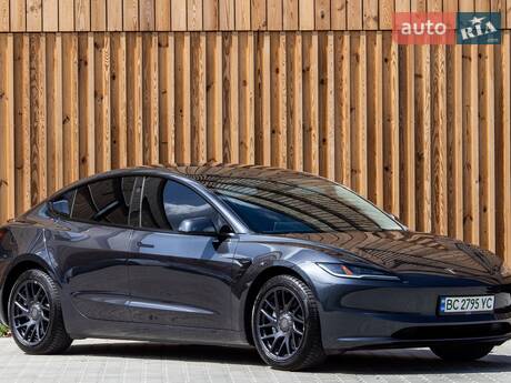 Tesla Model 3 2024 в Львові