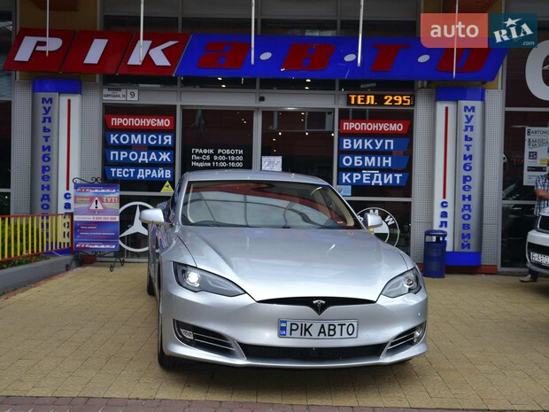 Tesla Model S