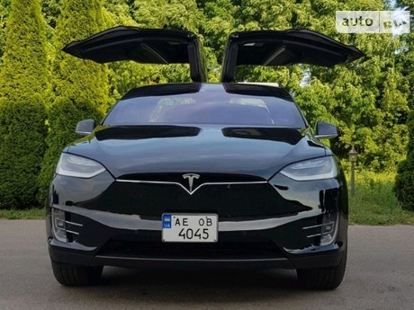 Tesla Model X 2016