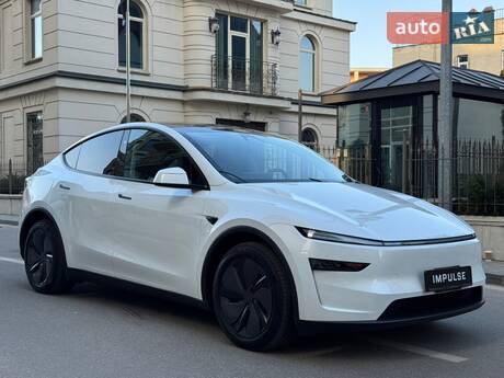 Tesla Model Y 2025 в Киеве