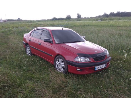 Toyota Avensis 1999