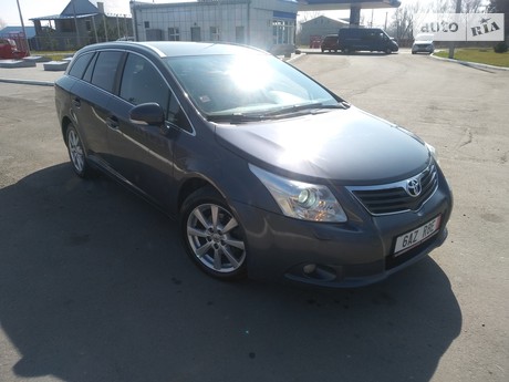 Toyota Avensis 2010