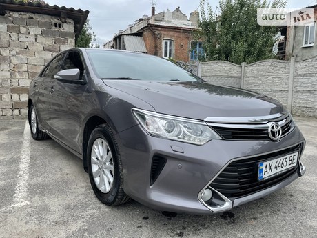 Toyota Camry 2016