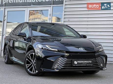 Toyota Camry 2024 в Києві