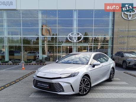Toyota Camry 2025 в Киеве