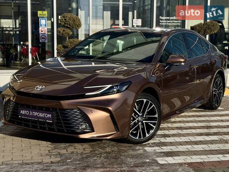 Toyota Camry 2024 в Чернигове