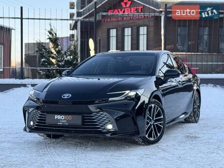 Toyota Camry 2024 в Києві