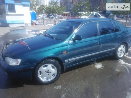 Toyota Carina E