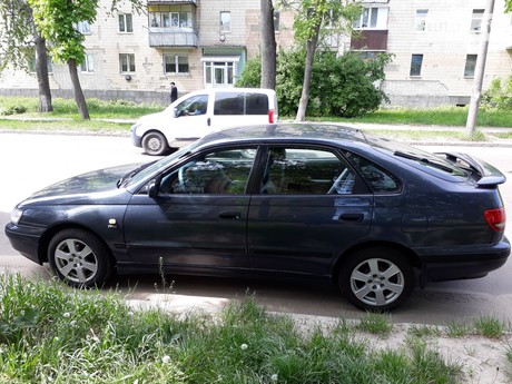 Toyota Carina E