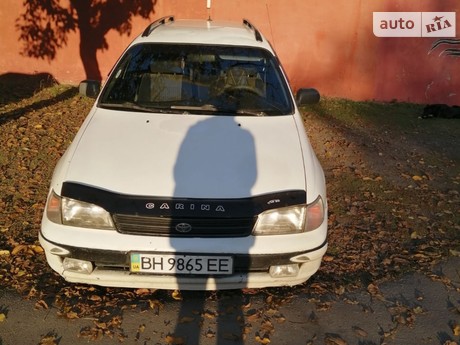 Toyota Carina E