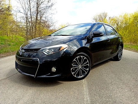 AUTORIA    Toyota Corolla 2014      
