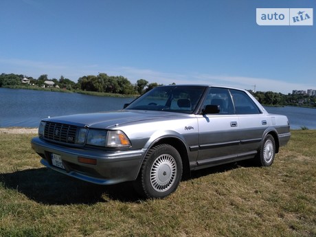 Toyota Crown 1991