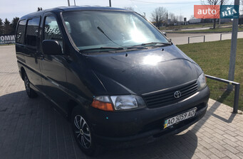 Toyota Hiace  2005