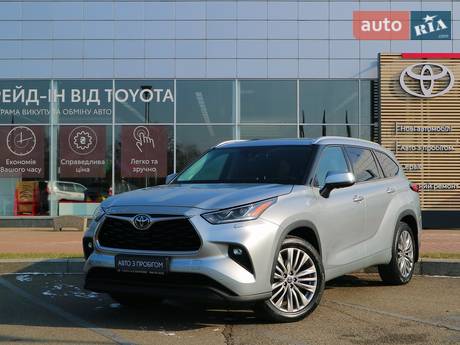 Toyota Highlander 2022 в Киеве