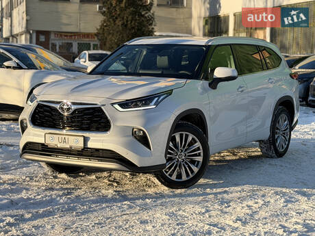 Toyota Highlander 2024 в Киеве