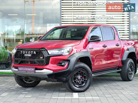 Toyota Hilux 2023 в Львове